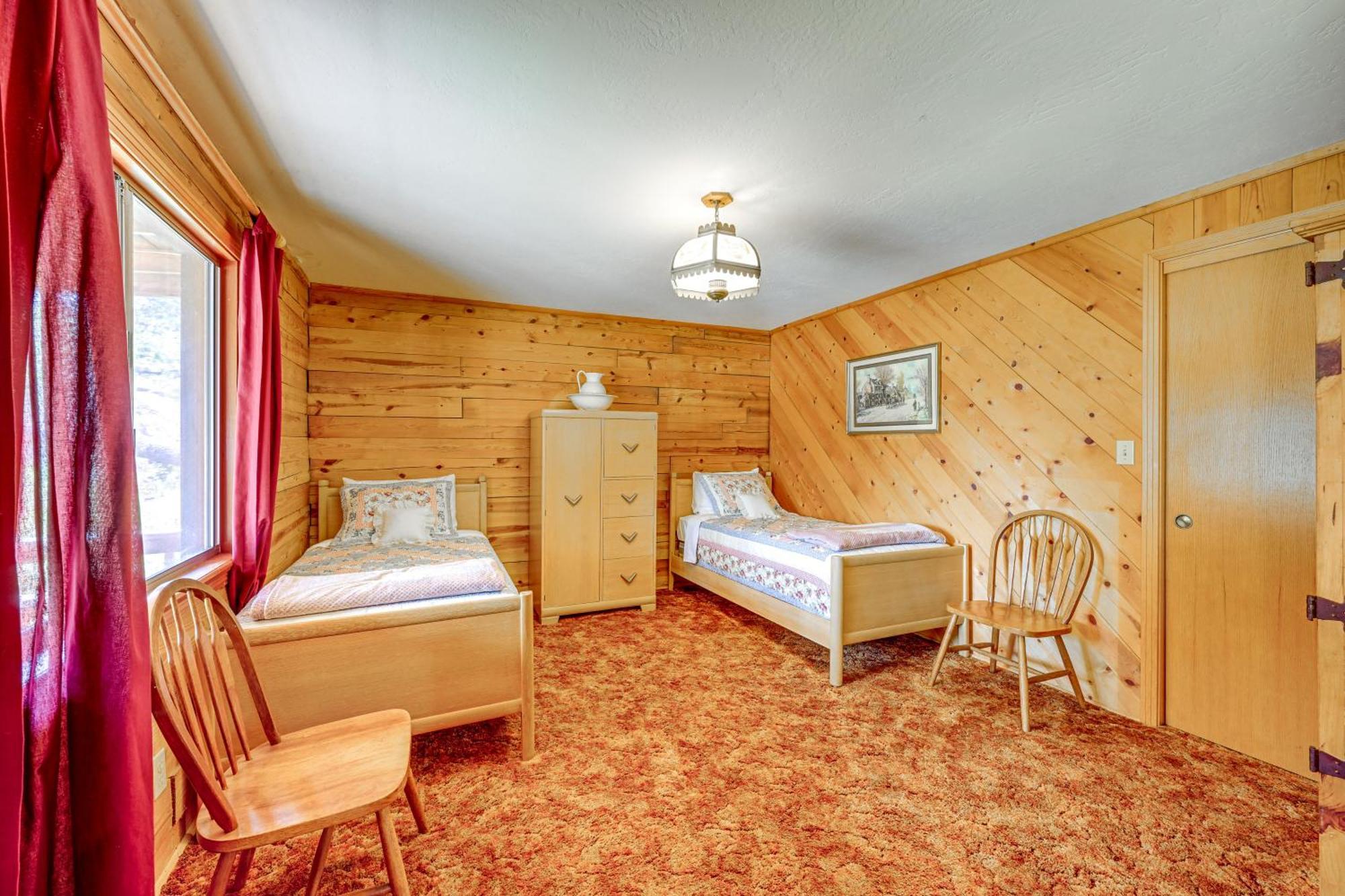 Cozy Family-Friendly Badger Retreat With Fireplace! Eksteriør billede
