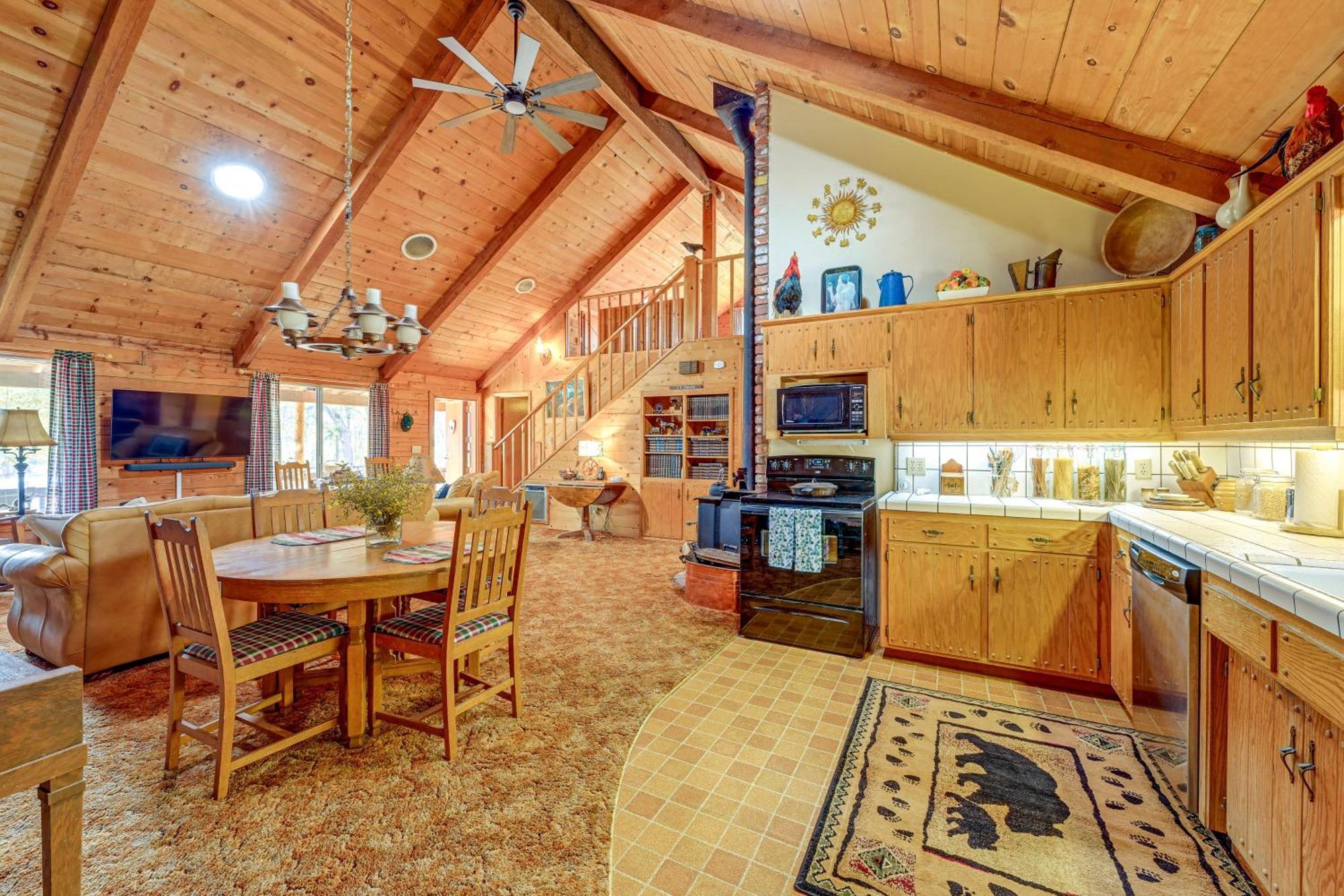 Cozy Family-Friendly Badger Retreat With Fireplace! Eksteriør billede