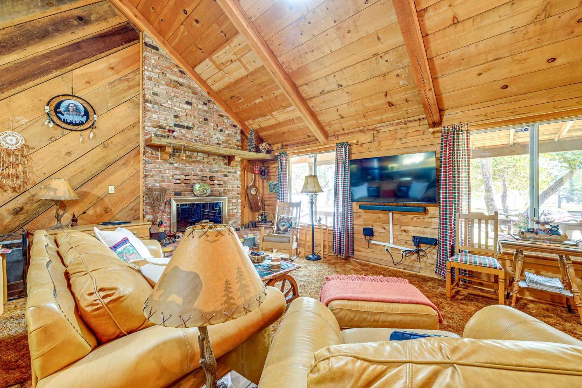 Cozy Family-Friendly Badger Retreat With Fireplace! Eksteriør billede