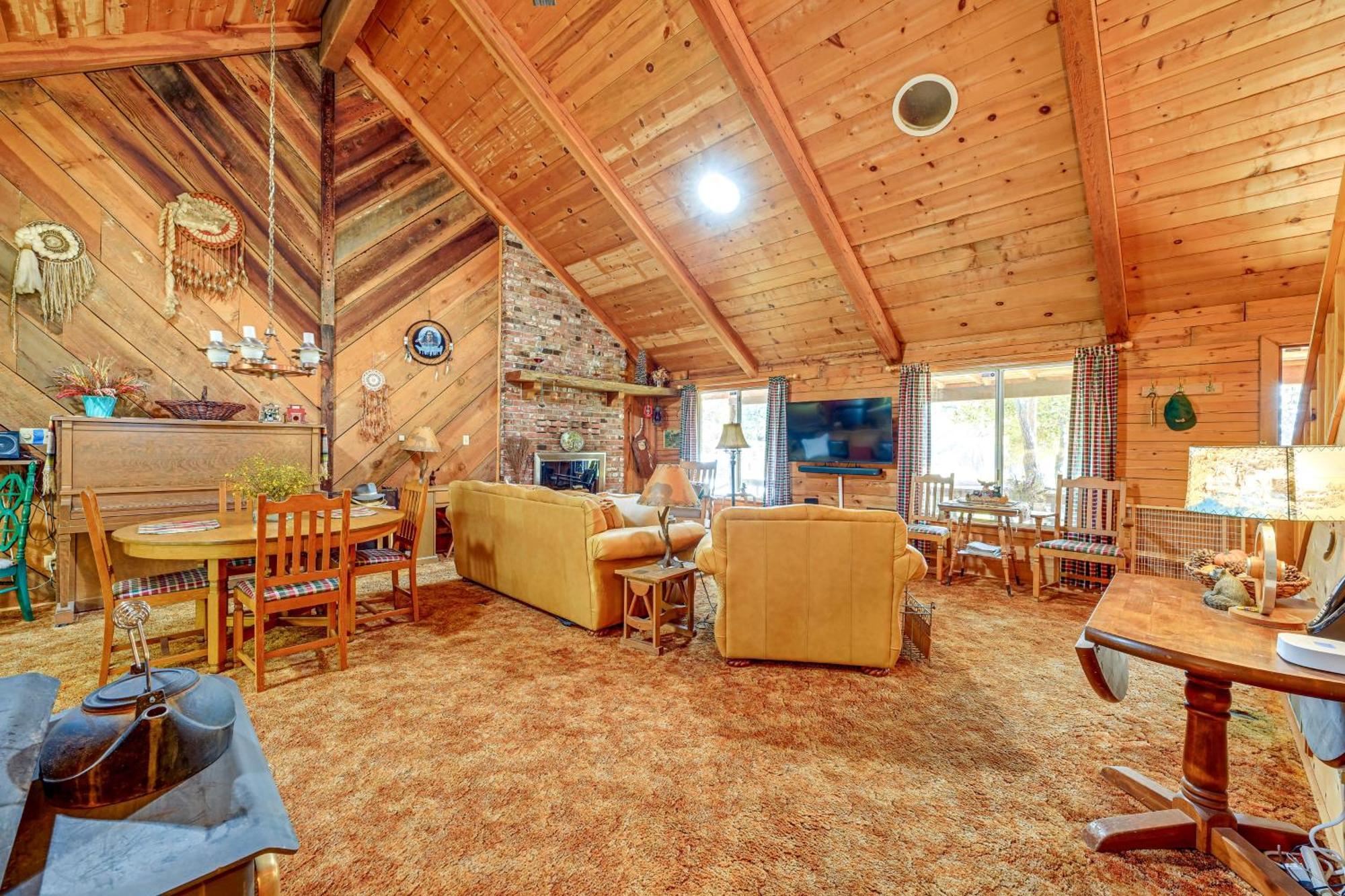 Cozy Family-Friendly Badger Retreat With Fireplace! Eksteriør billede